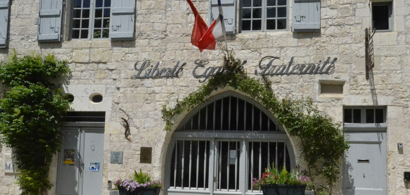 mairie de lauzerte