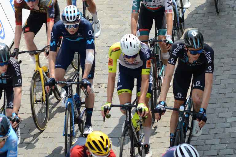 Cyclistes du Tour de France à Lauzerte