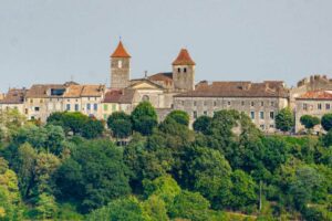 Lauzerte - La promenade de l'Eveillé en été - Photo S.Clerbois