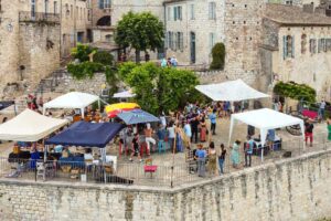 L'Esplanade de la Barbacane - Photo L.Tauran