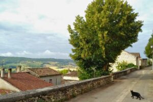 Lauzerte - La rue de la brèche - Photo S.Clerbois